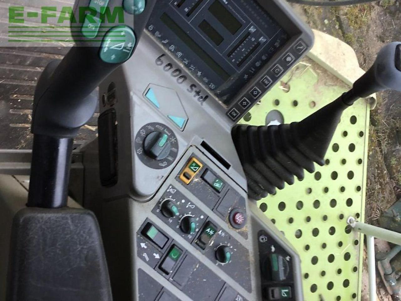 Ceifeira debulhadora CLAAS lexion 450: foto 13