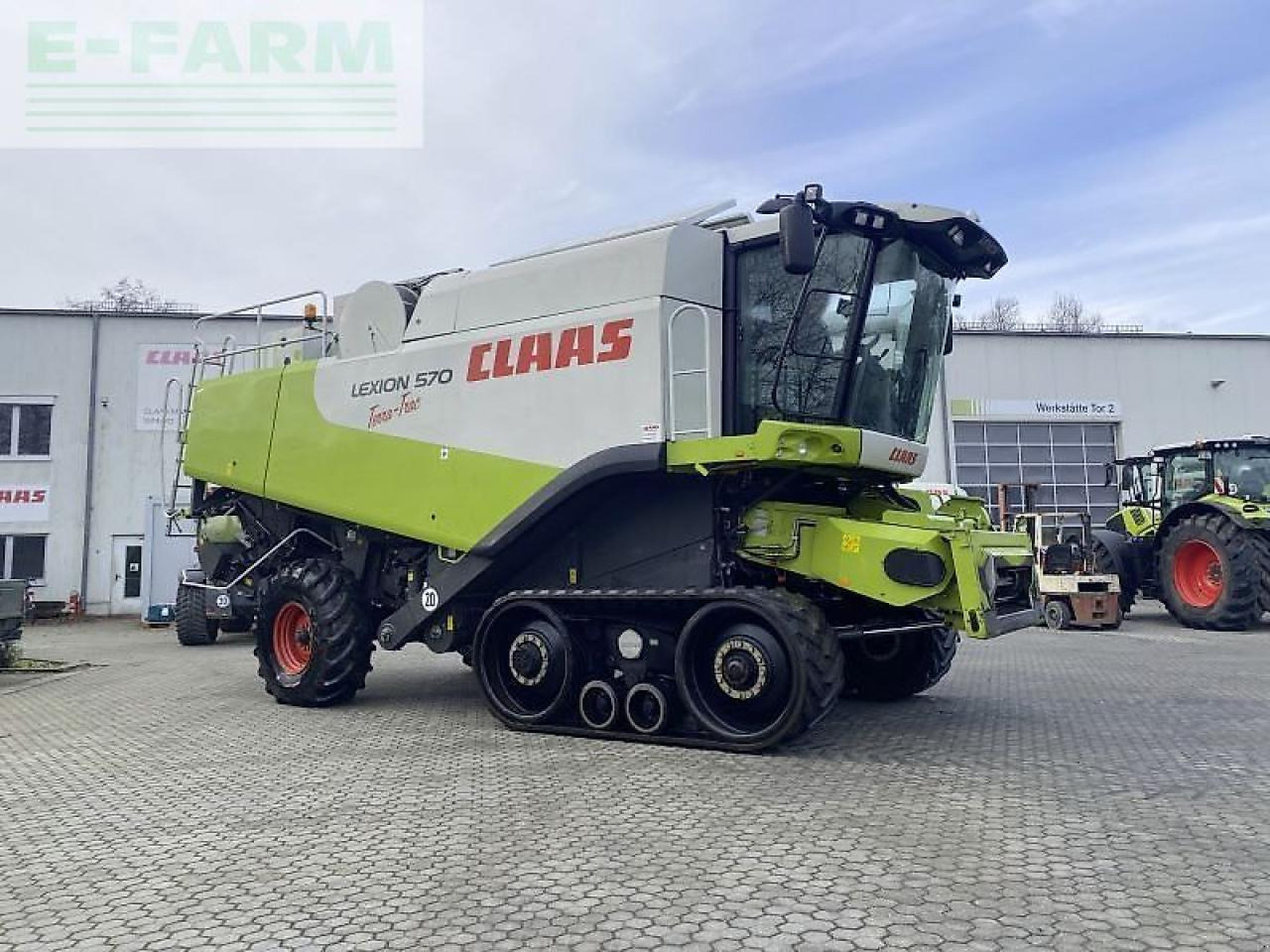 CLAAS lexion 570 tt mit v900+tw - Ceifeira debulhadora: foto 1 CLAAS lexion 570 tt mit v900+tw - Ceifeira debulhadora: foto 1