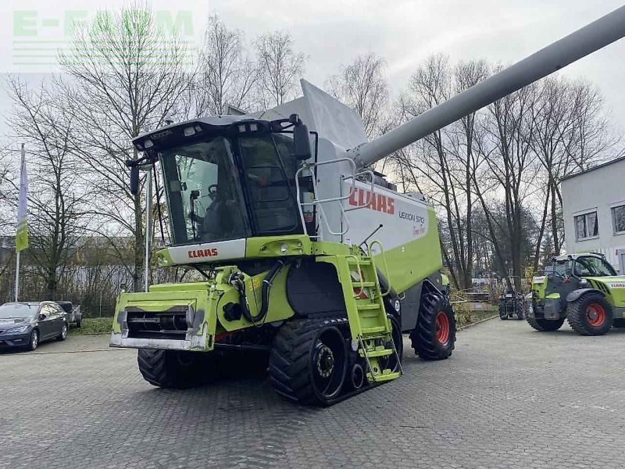 CLAAS lexion 570 tt mit v900+tw - Ceifeira debulhadora: foto 4 CLAAS lexion 570 tt mit v900+tw - Ceifeira debulhadora: foto 4