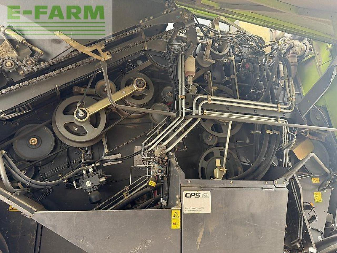 Ceifeira debulhadora CLAAS lexion 620: foto 7
