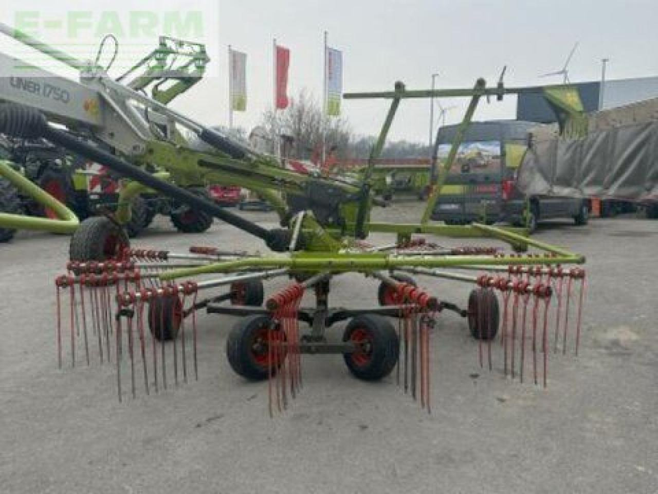 CLAAS liner 1750 - Ancinho enleirador: foto 3 CLAAS liner 1750 - Ancinho enleirador: foto 3