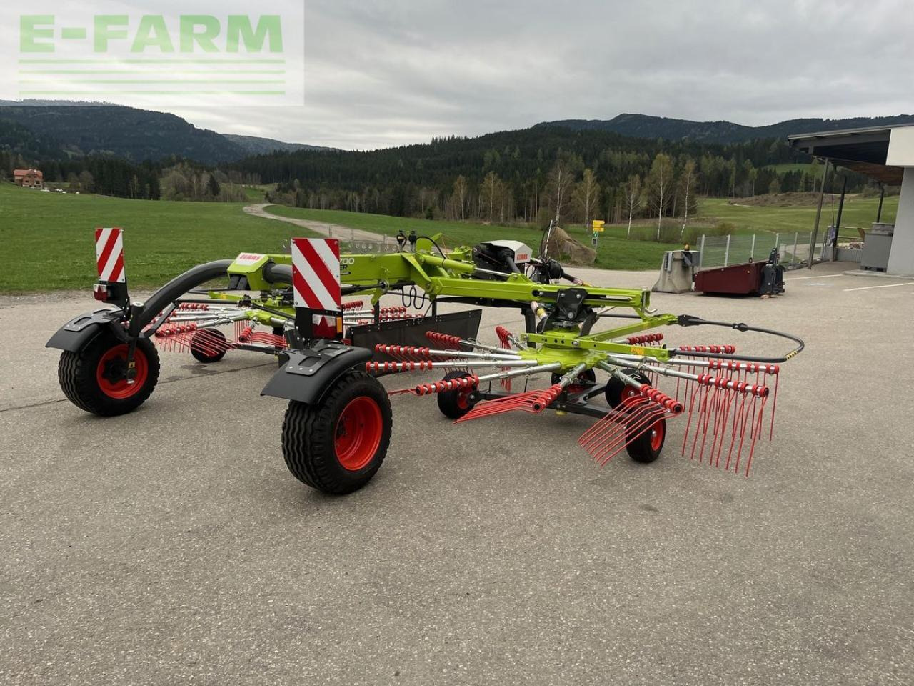 CLAAS liner 2700 trend - Ancinho enleirador: foto 5 CLAAS liner 2700 trend - Ancinho enleirador: foto 5