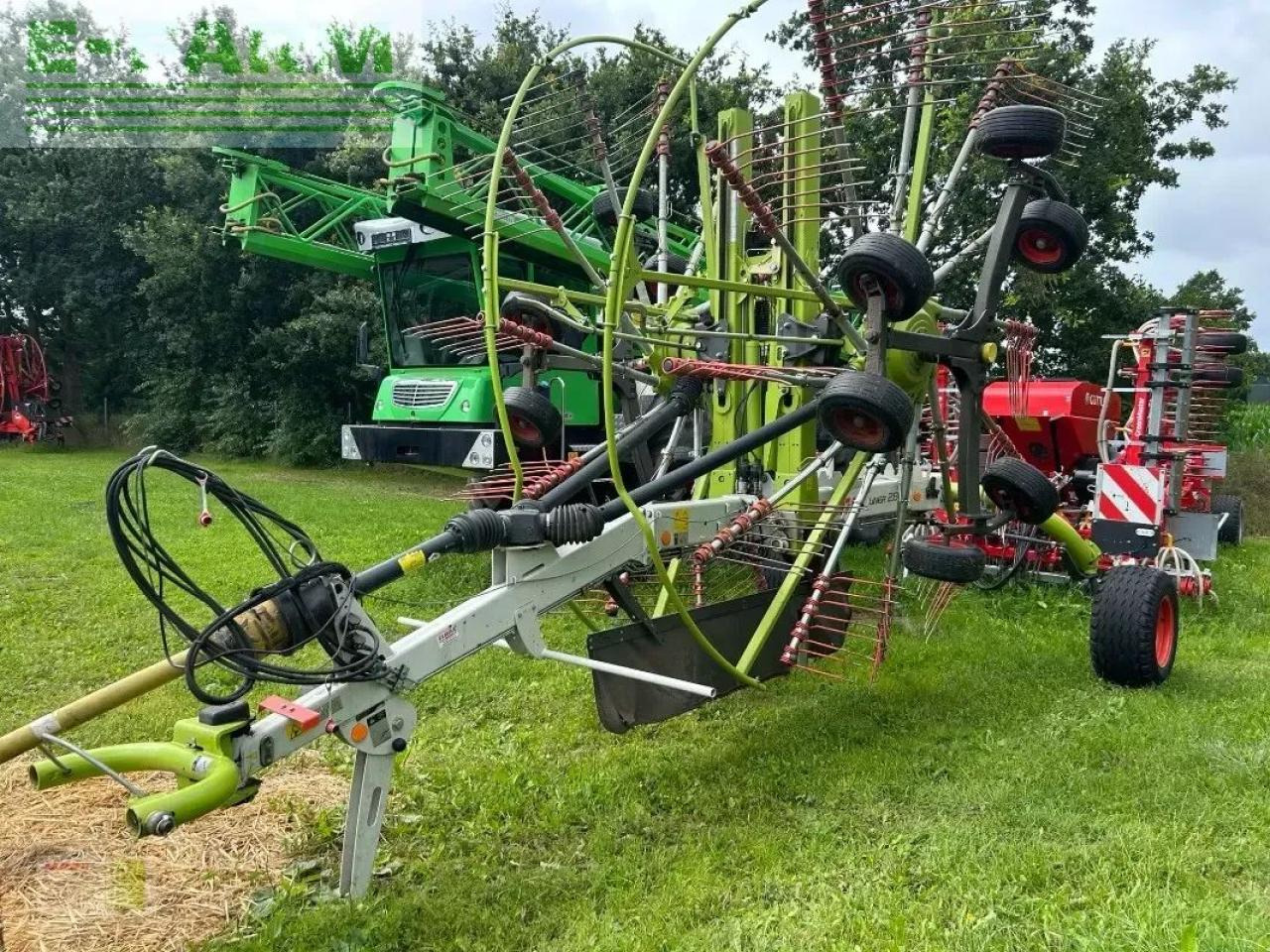 CLAAS liner 2800 - Ancinho enleirador: foto 3 CLAAS liner 2800 - Ancinho enleirador: foto 3