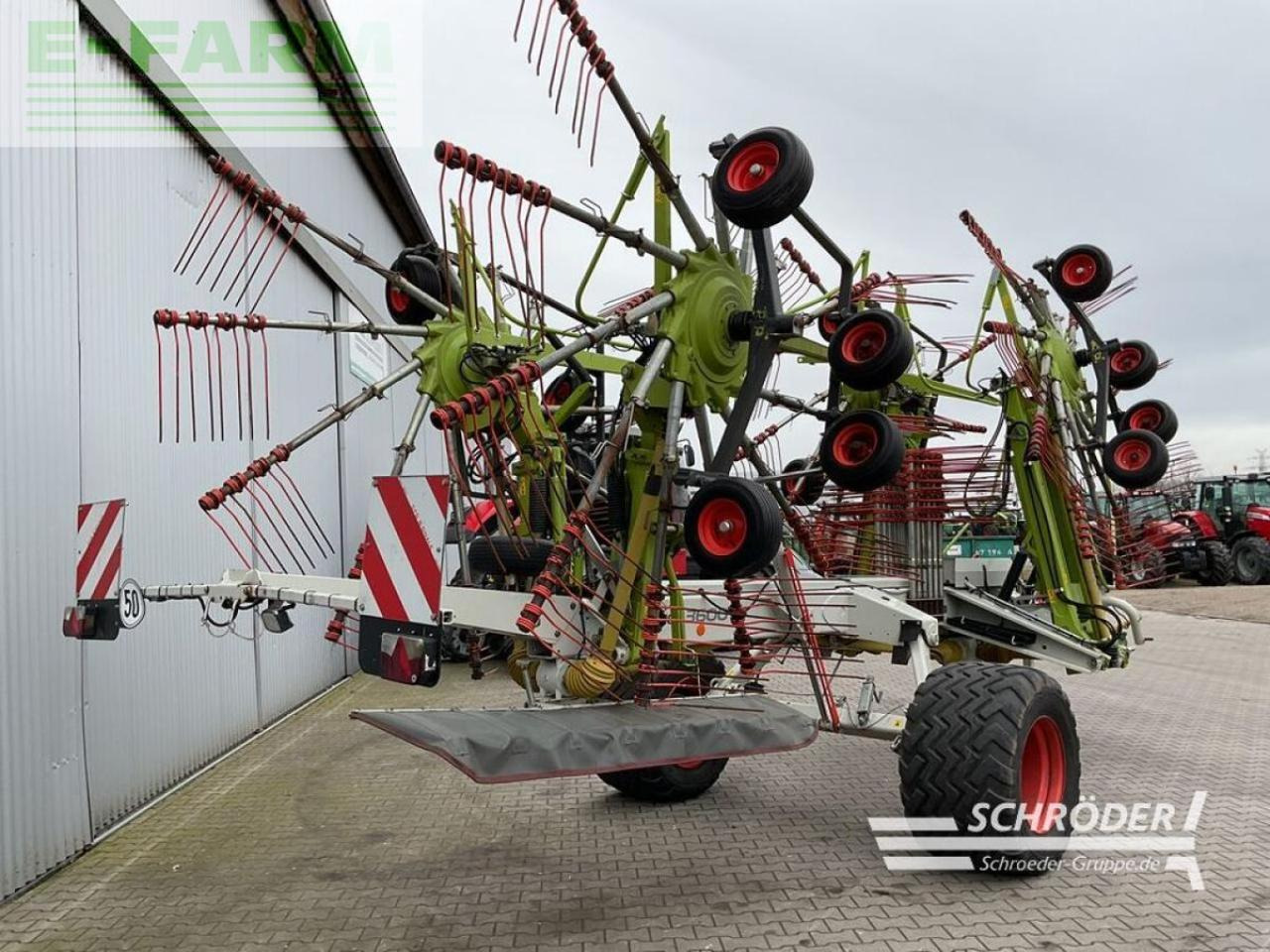 CLAAS liner 3600 - Ancinho enleirador: foto 3 CLAAS liner 3600 - Ancinho enleirador: foto 3