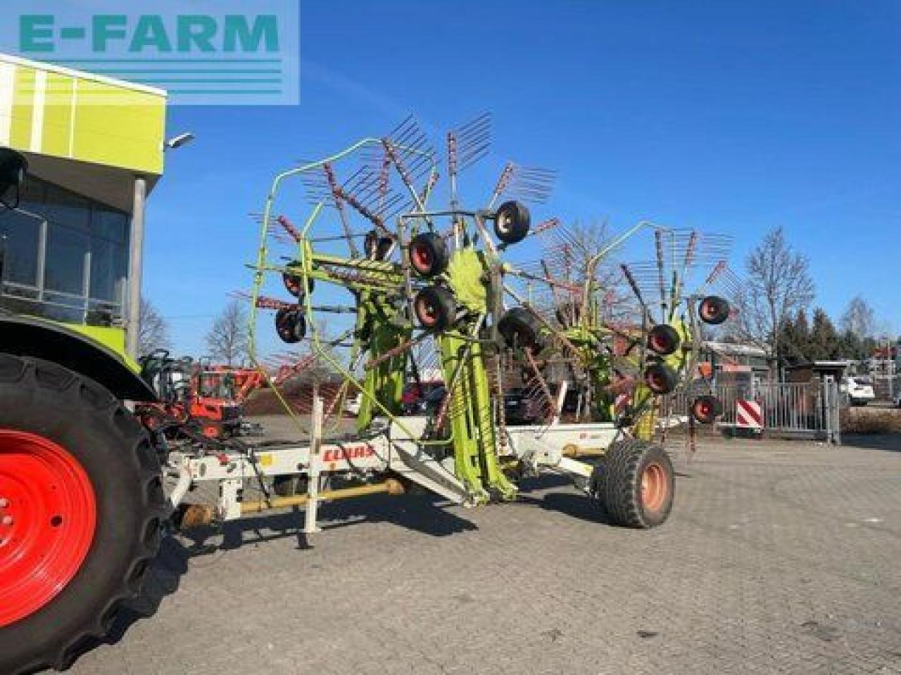 CLAAS liner 3600 - Ancinho enleirador: foto 1 CLAAS liner 3600 - Ancinho enleirador: foto 1