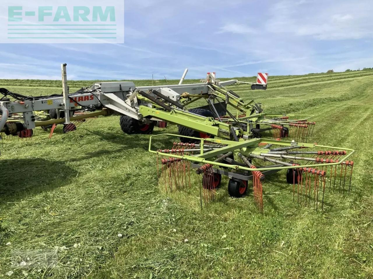 CLAAS liner 3600 comfort - Ancinho enleirador: foto 1 CLAAS liner 3600 comfort - Ancinho enleirador: foto 1