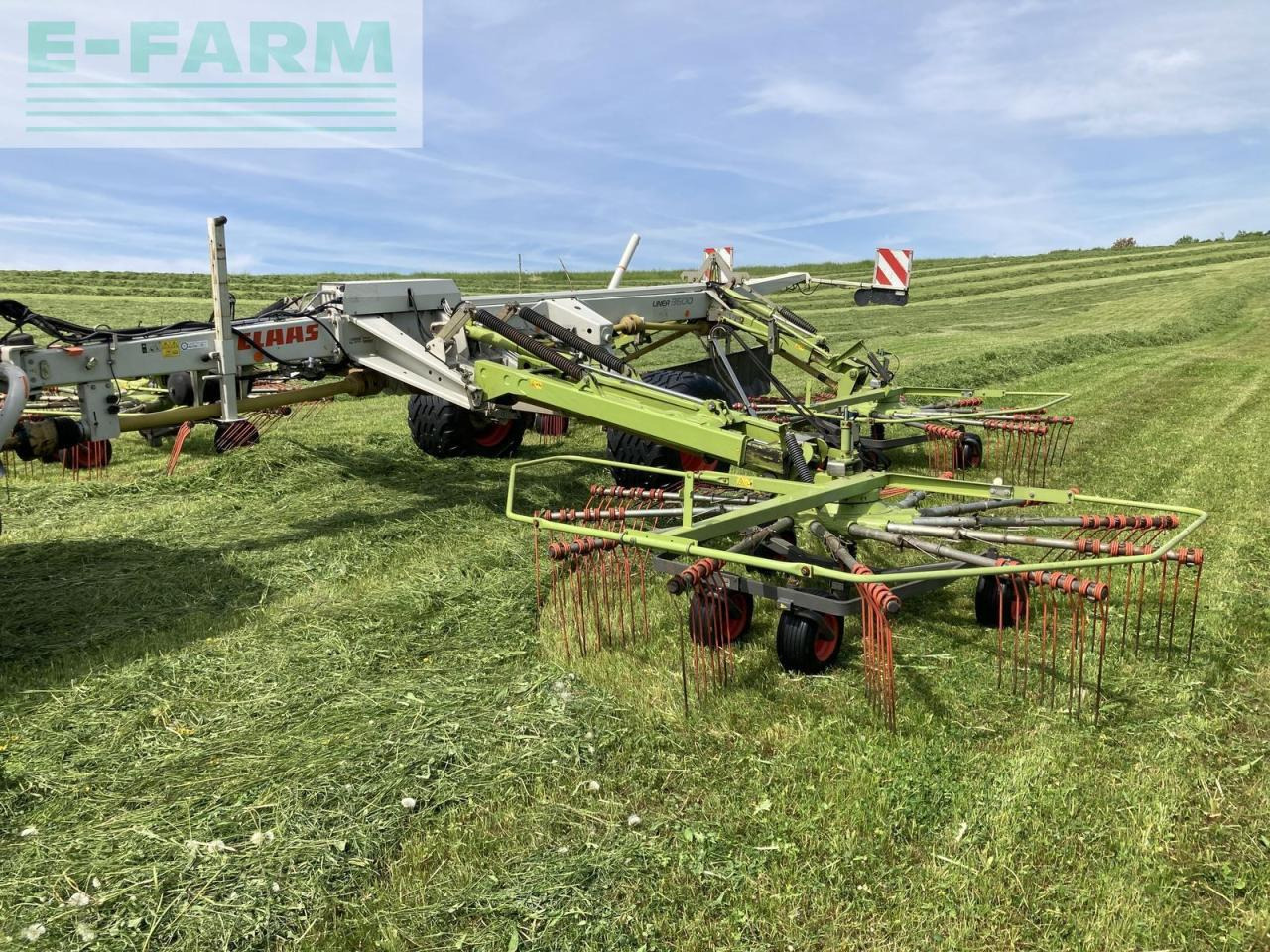 CLAAS liner 3600 comfort - Ancinho enleirador: foto 1 CLAAS liner 3600 comfort - Ancinho enleirador: foto 1