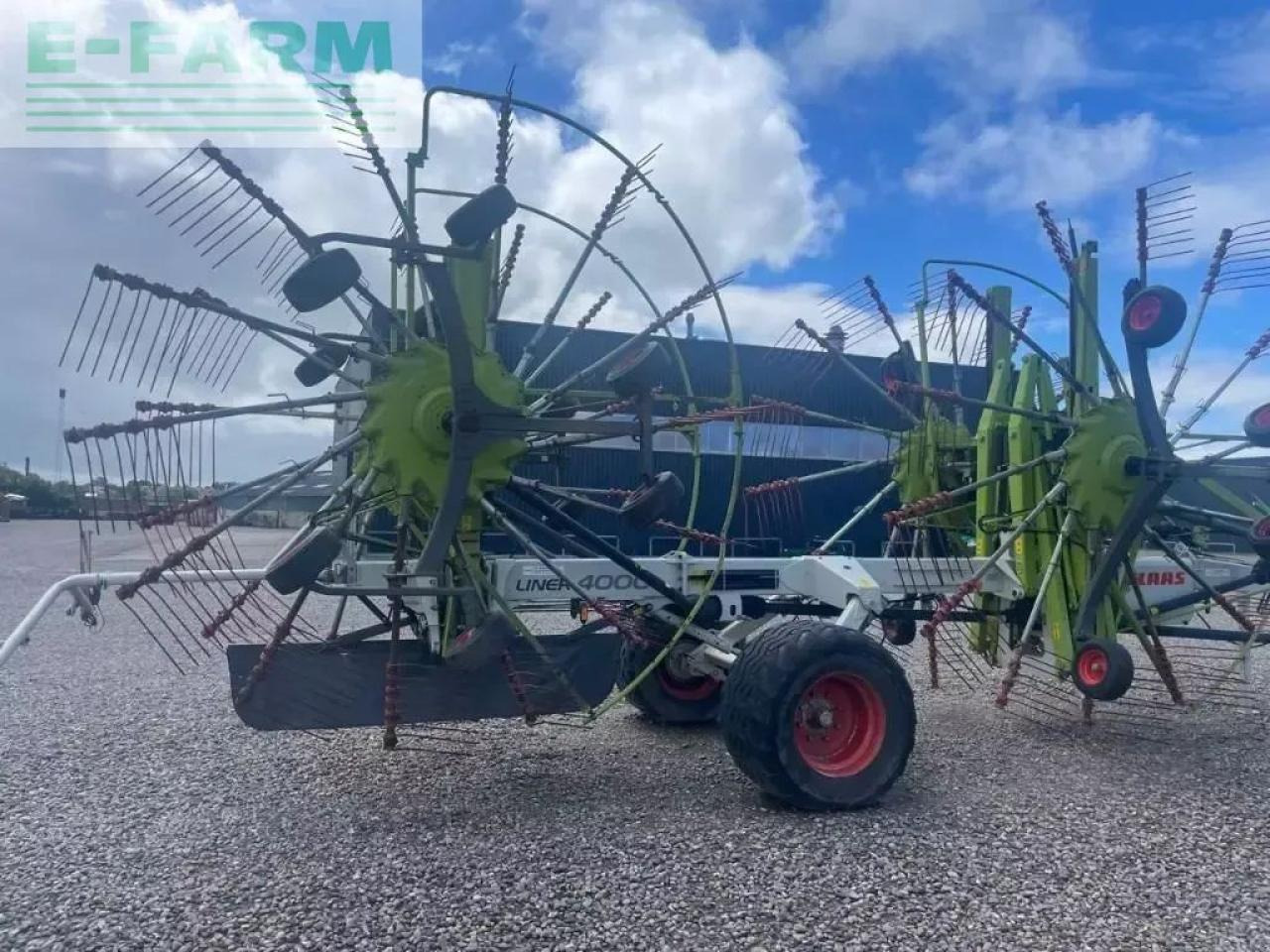 CLAAS liner 4000 hhv - Ancinho enleirador: foto 5 CLAAS liner 4000 hhv - Ancinho enleirador: foto 5