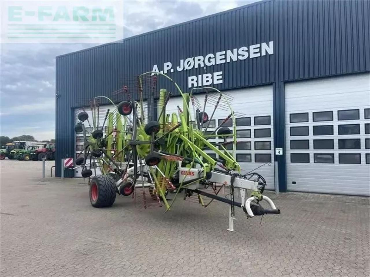 CLAAS liner 4000hhv - Ancinho enleirador: foto 4 CLAAS liner 4000hhv - Ancinho enleirador: foto 4