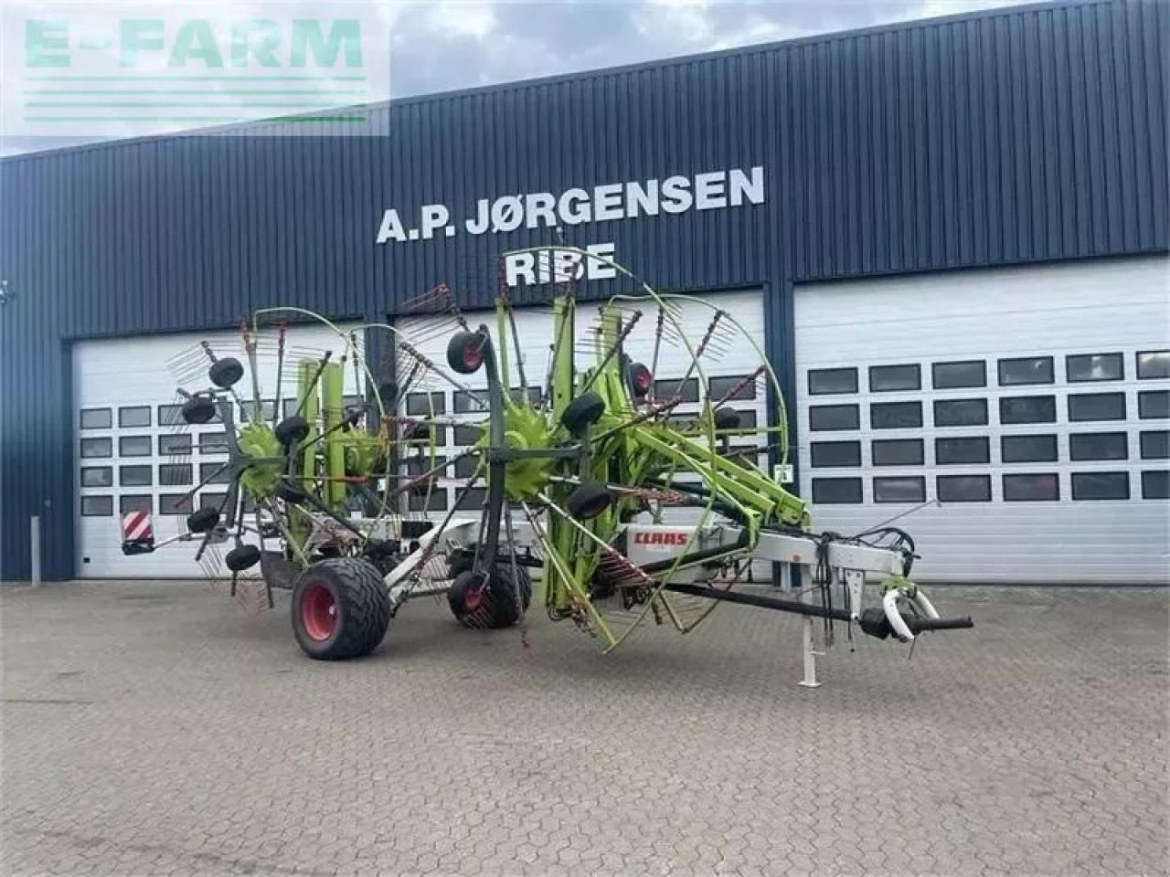 CLAAS liner 4000hhv - Ancinho enleirador: foto 3 CLAAS liner 4000hhv - Ancinho enleirador: foto 3