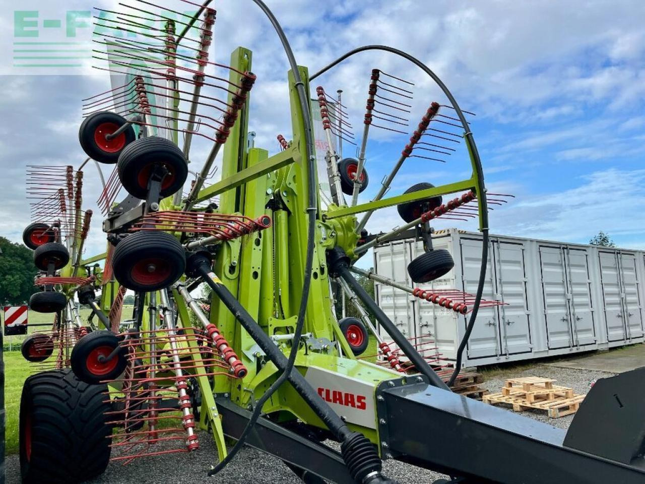 CLAAS liner 4700 business pro, nur 153 h ! - Ancinho enleirador: foto 3 CLAAS liner 4700 business pro, nur 153 h ! - Ancinho enleirador: foto 3