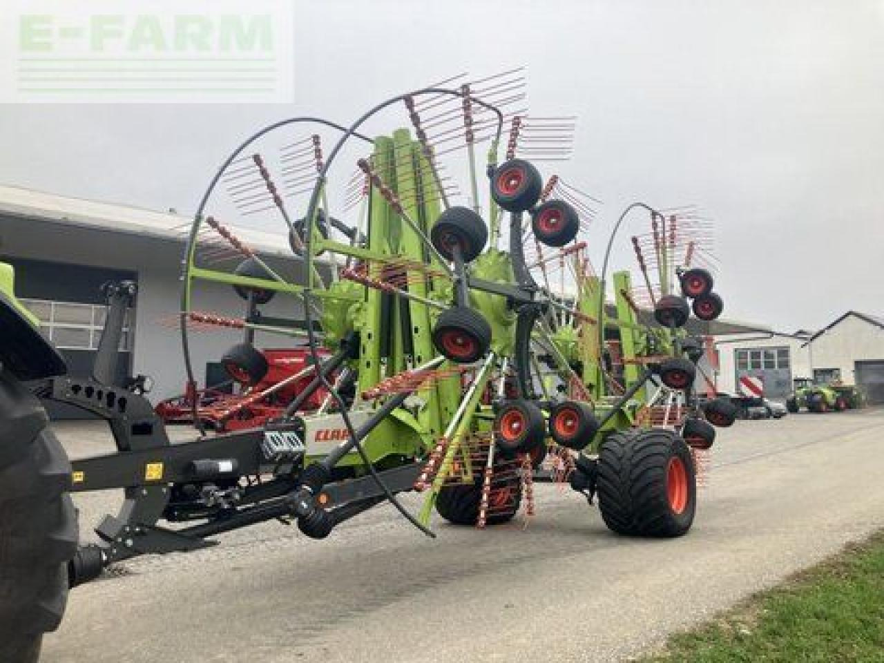 CLAAS liner 4900 business - Ancinho enleirador: foto 3 CLAAS liner 4900 business - Ancinho enleirador: foto 3
