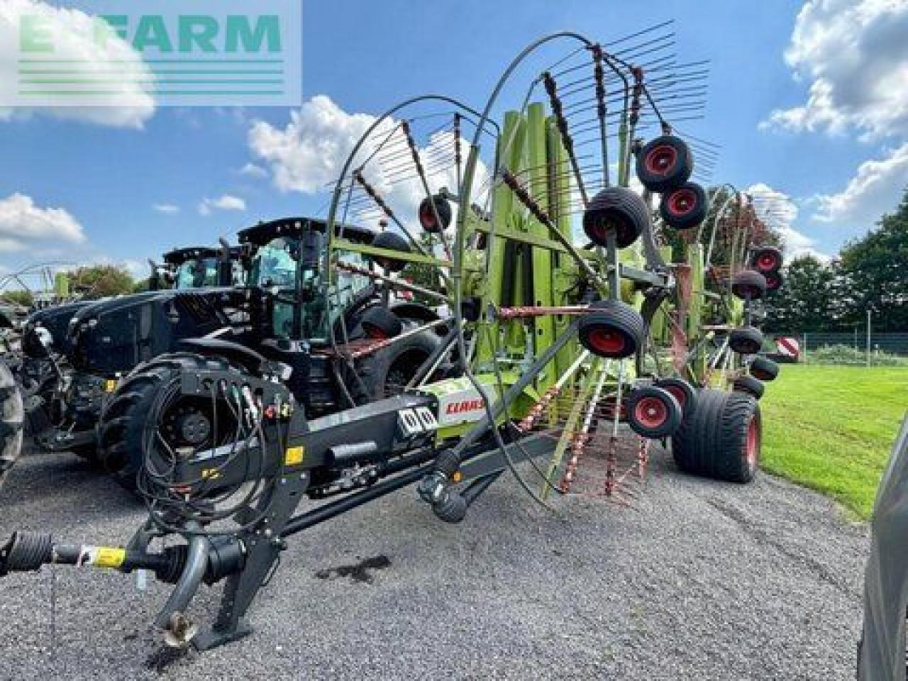 CLAAS liner 4900 business - Ancinho enleirador: foto 2 CLAAS liner 4900 business - Ancinho enleirador: foto 2