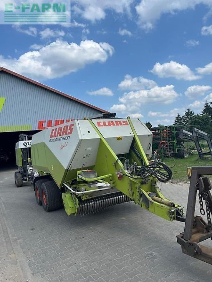 CLAAS quadrant 2200 rc - Enfardadeira de fardos quadrados: foto 2 CLAAS quadrant 2200 rc - Enfardadeira de fardos quadrados: foto 2