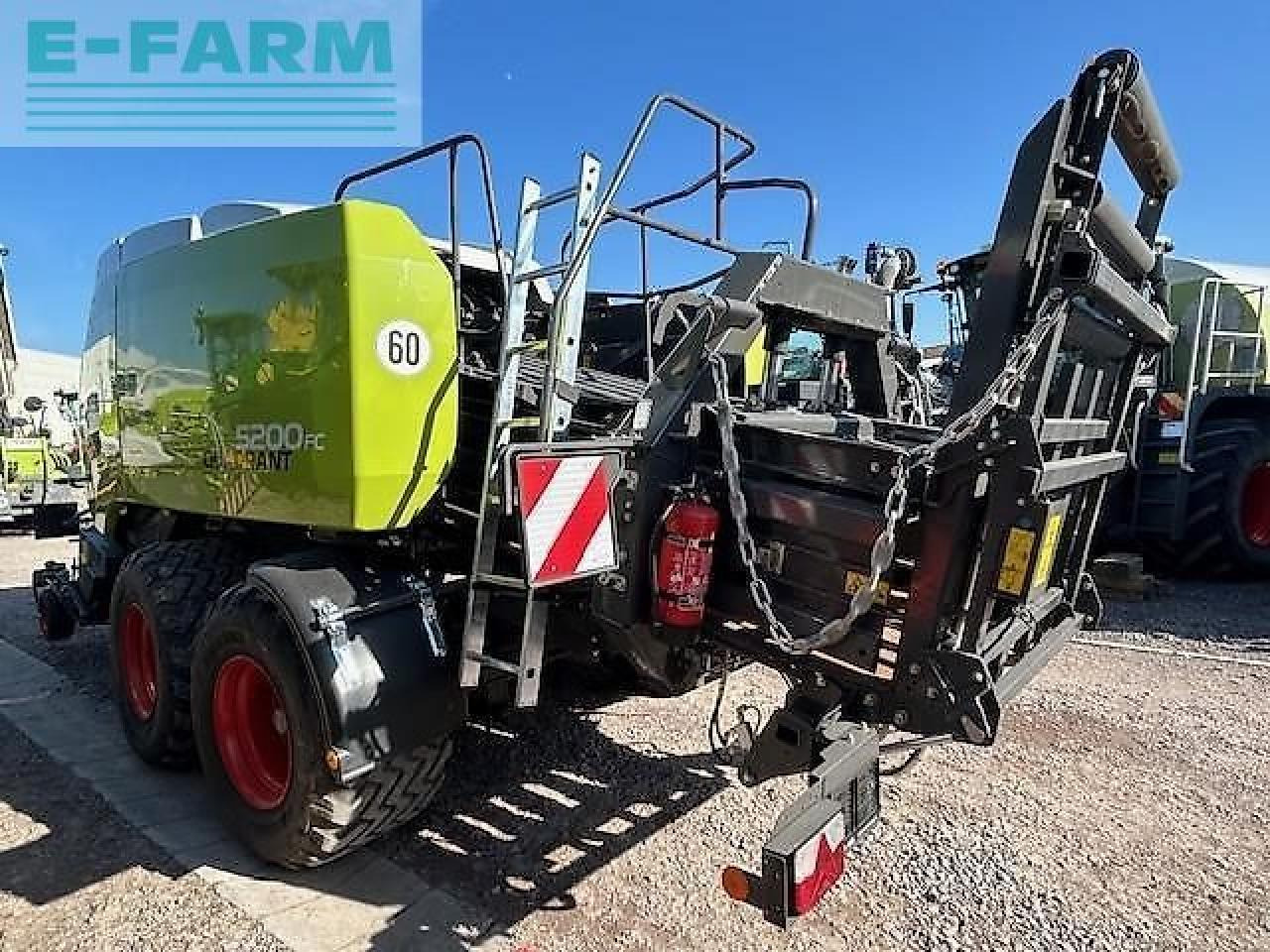 CLAAS quadrant 5200 fc t+st - Enfardadeira de fardos quadrados: foto 4 CLAAS quadrant 5200 fc t+st - Enfardadeira de fardos quadrados: foto 4