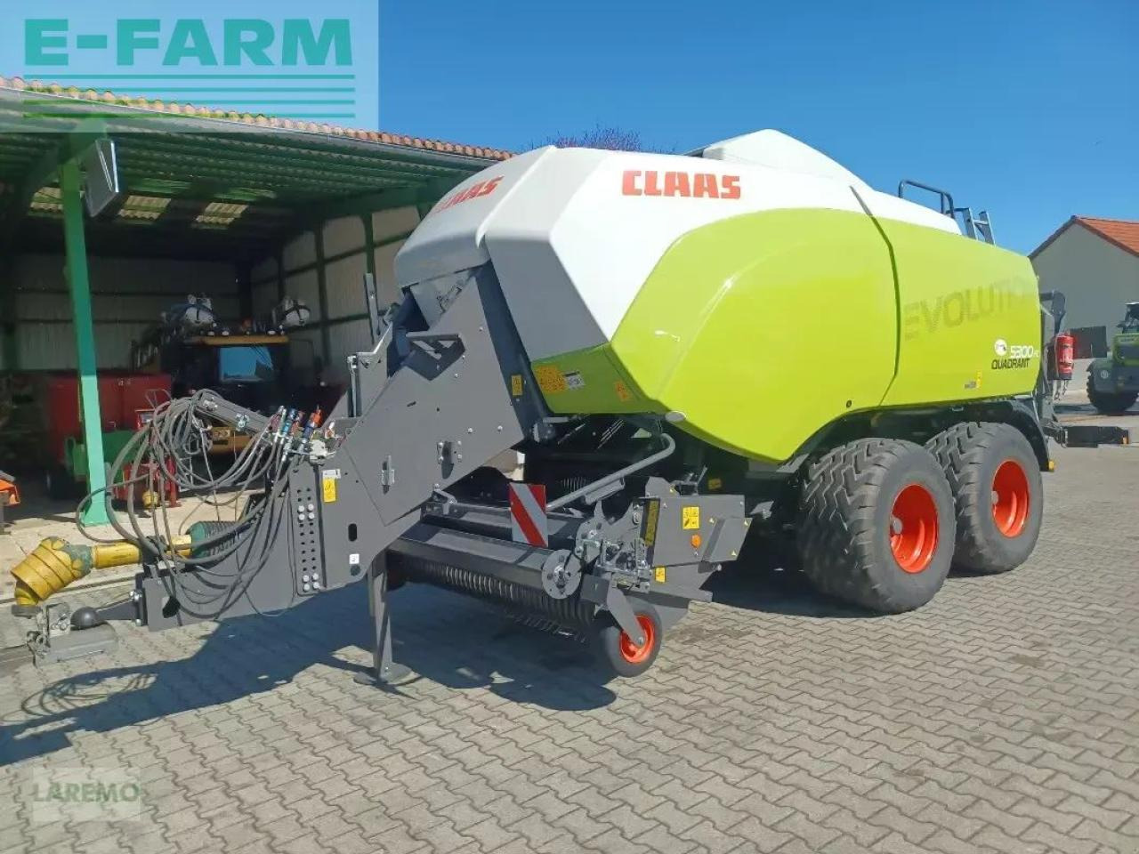 CLAAS quadrant 5300 fc evolution - Enfardadeira de fardos quadrados: foto 3 CLAAS quadrant 5300 fc evolution - Enfardadeira de fardos quadrados: foto 3