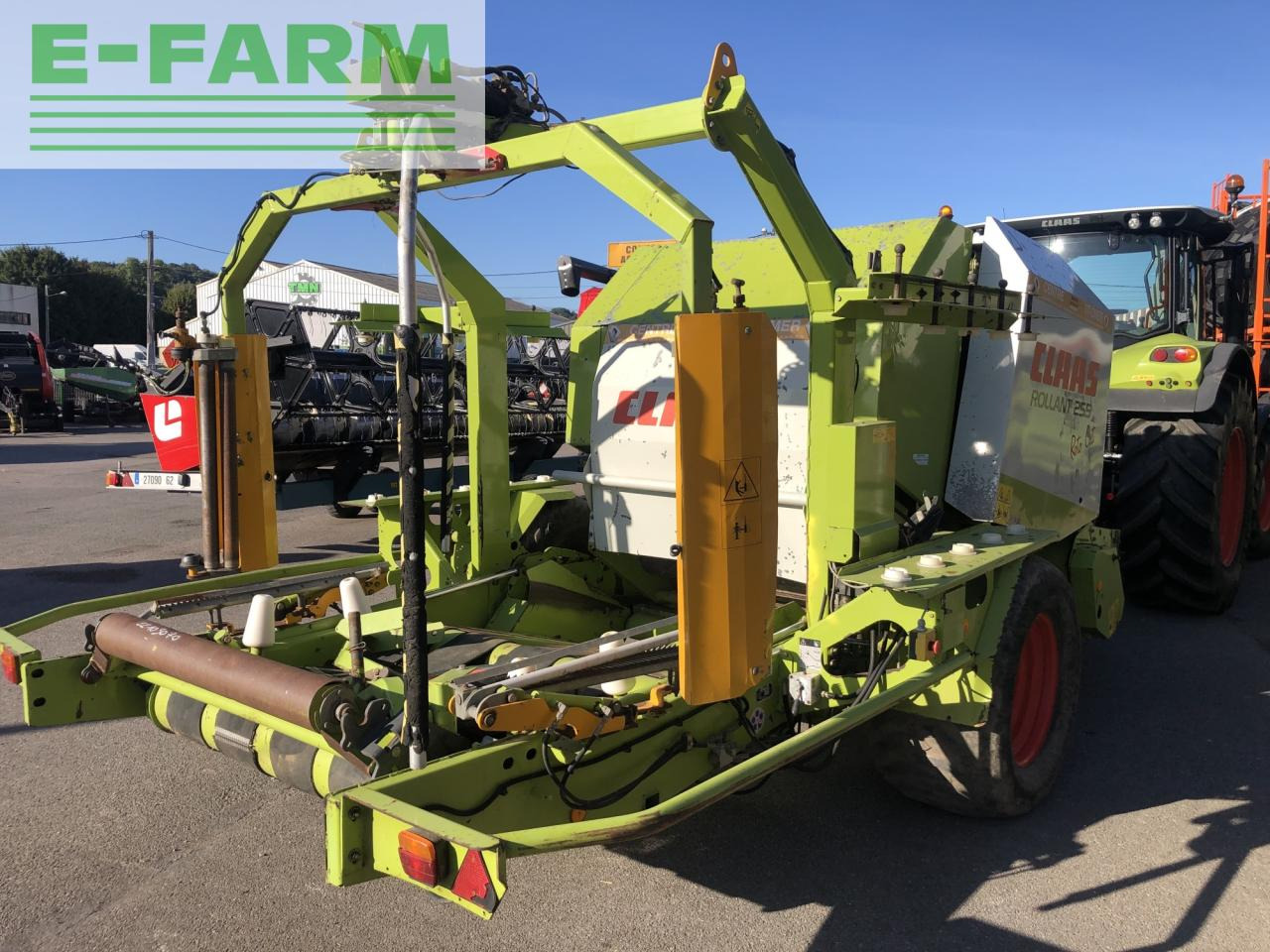 CLAAS rollant 255 rc uniwrap - Enfardadeira de fardos quadrados: foto 5 CLAAS rollant 255 rc uniwrap - Enfardadeira de fardos quadrados: foto 5