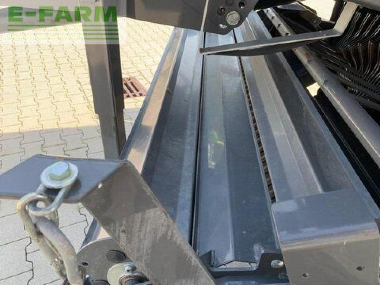 Enfardadeira de fardos quadrados CLAAS rollant 454 rc uniwrap: foto 7