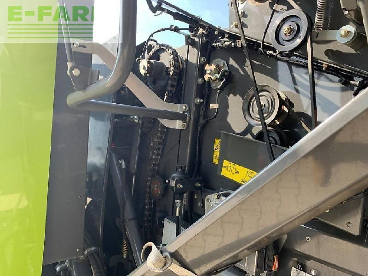 Enfardadeira de fardos quadrados CLAAS rollant 454 rc uniwrap: foto 11 Enfardadeira de fardos quadrados CLAAS rollant 454 rc uniwrap: foto 11