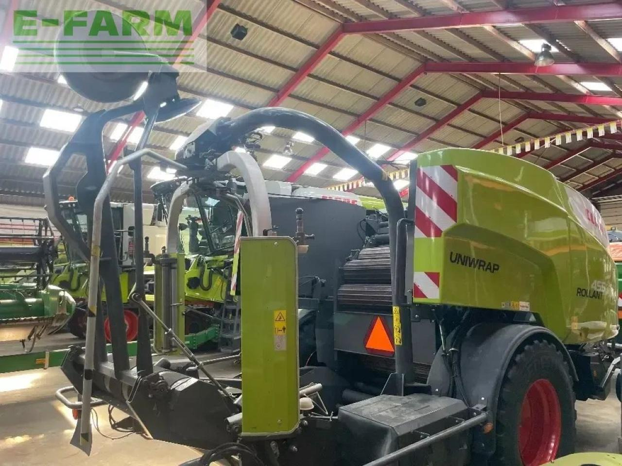 CLAAS rollant 455 rc uniwrap - Enfardadeira de fardos quadrados: foto 3 CLAAS rollant 455 rc uniwrap - Enfardadeira de fardos quadrados: foto 3