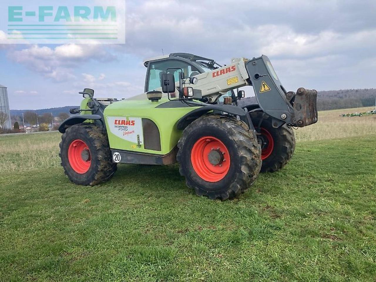 CLAAS scorpion 7040 - Empilhador telescópico: foto 1 CLAAS scorpion 7040 - Empilhador telescópico: foto 1