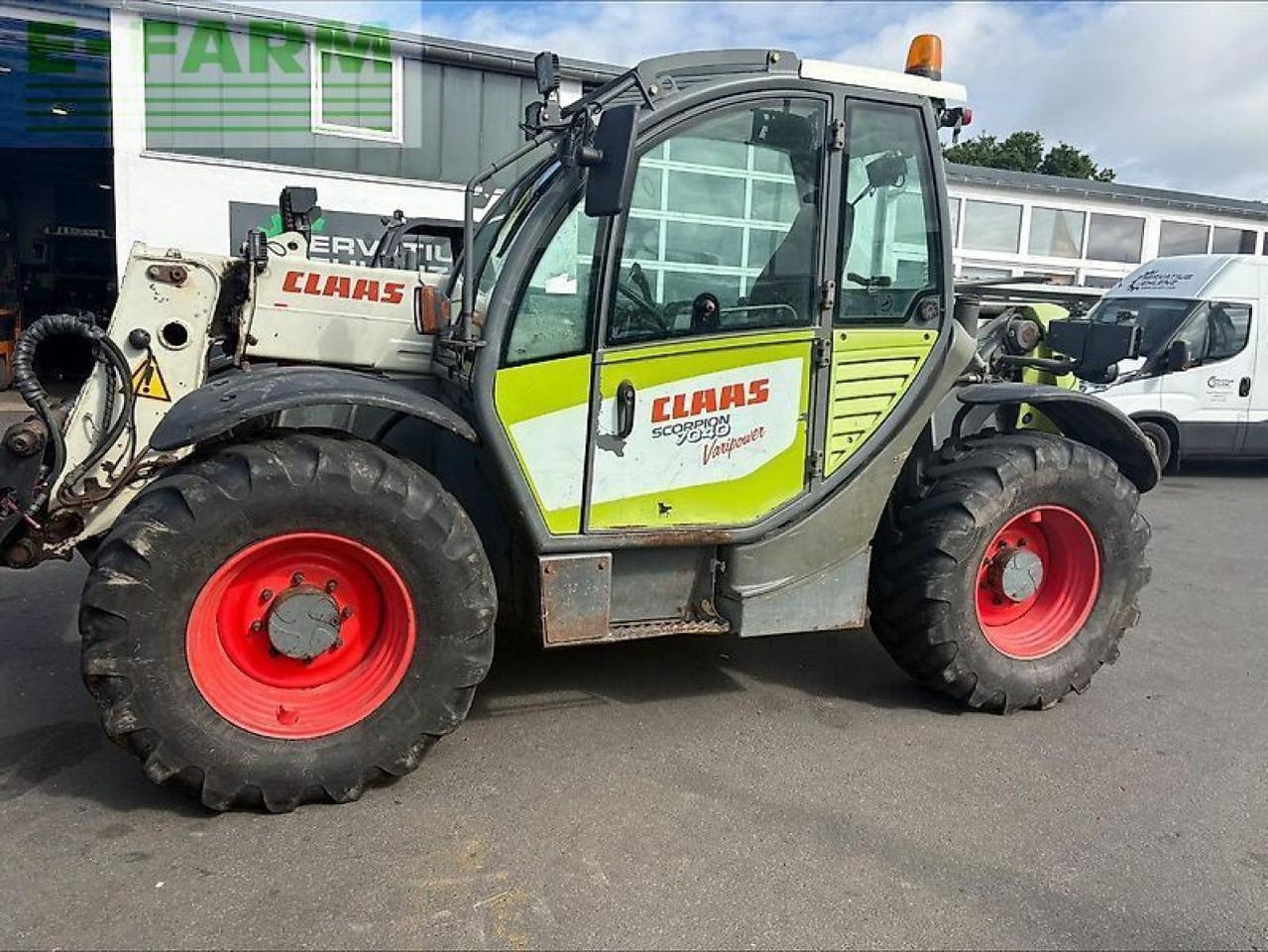 CLAAS scorpion 7040 - Empilhador telescópico: foto 2 CLAAS scorpion 7040 - Empilhador telescópico: foto 2