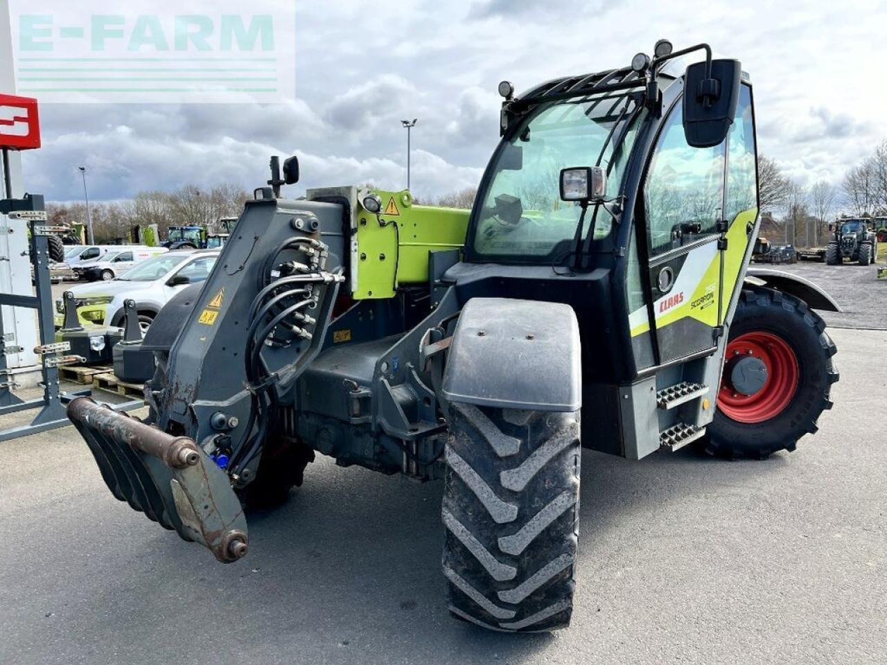 CLAAS scorpion 756 varipower plus, klima, drulu, 40 km - Empilhador telescópico: foto 2 CLAAS scorpion 756 varipower plus, klima, drulu, 40 km - Empilhador telescópico: foto 2