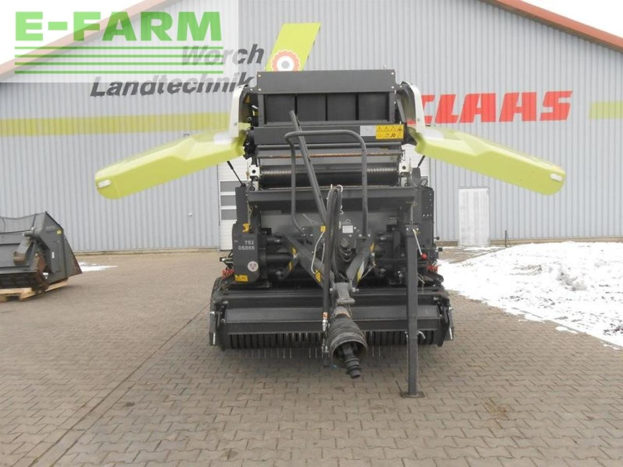 CLAAS variant 480 rc pro - Enfardadeira de fardos quadrados: foto 2 CLAAS variant 480 rc pro - Enfardadeira de fardos quadrados: foto 2