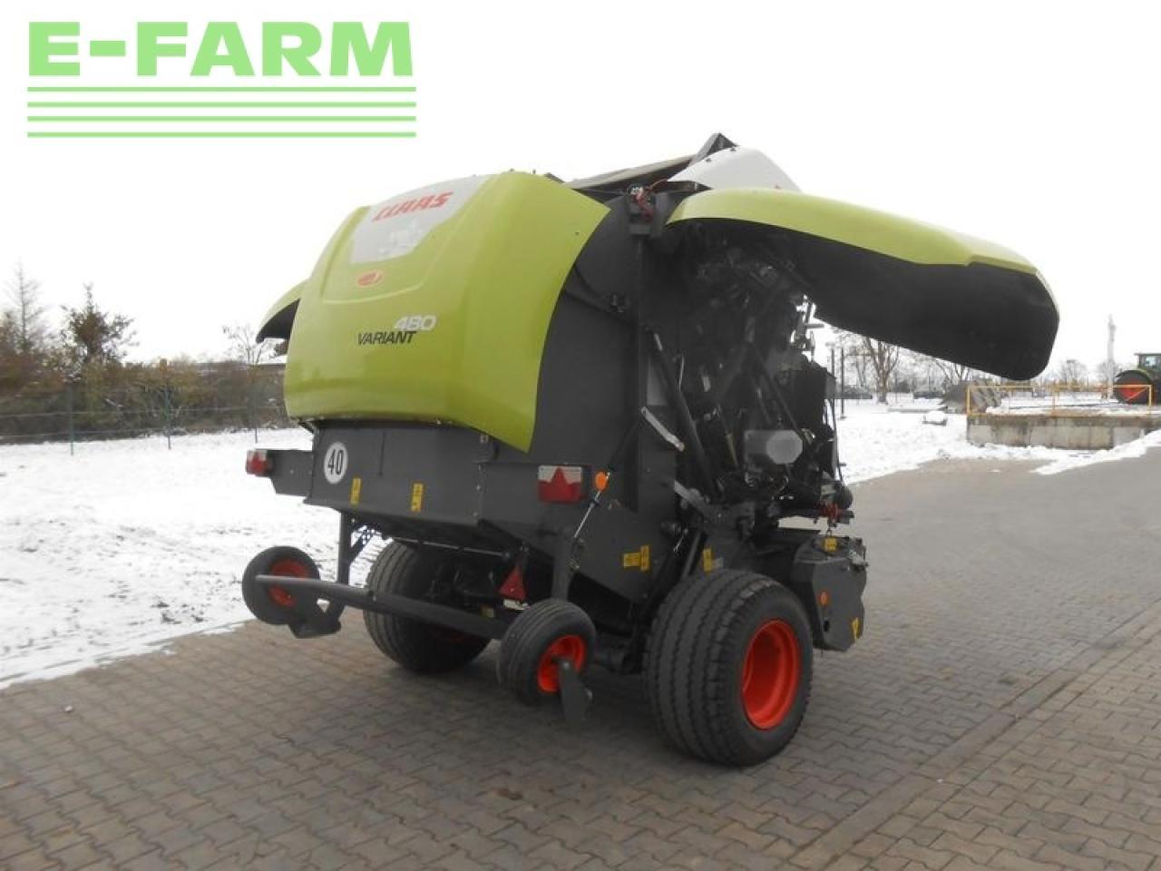 CLAAS variant 480 rc pro - Enfardadeira de fardos quadrados: foto 4 CLAAS variant 480 rc pro - Enfardadeira de fardos quadrados: foto 4