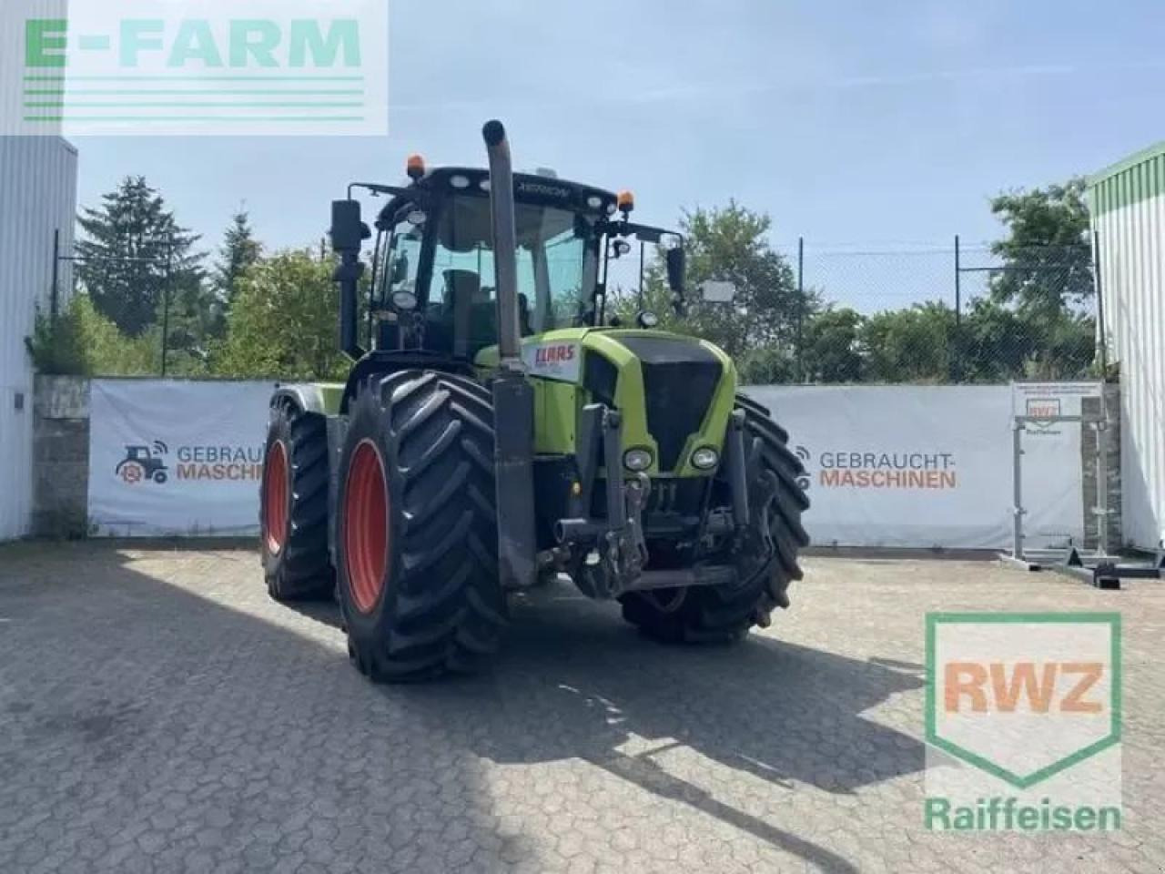 CLAAS xerion 3300 trac vc TRAC VC - Trator: foto 1 CLAAS xerion 3300 trac vc TRAC VC - Trator: foto 1