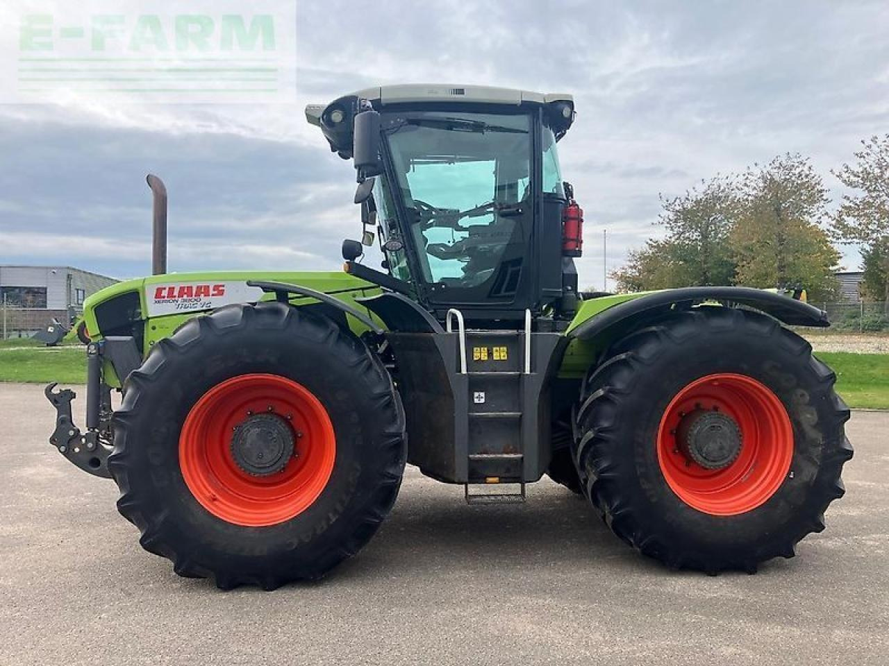 CLAAS xerion 3800 trac vc TRAC VC - Trator: foto 1 CLAAS xerion 3800 trac vc TRAC VC - Trator: foto 1