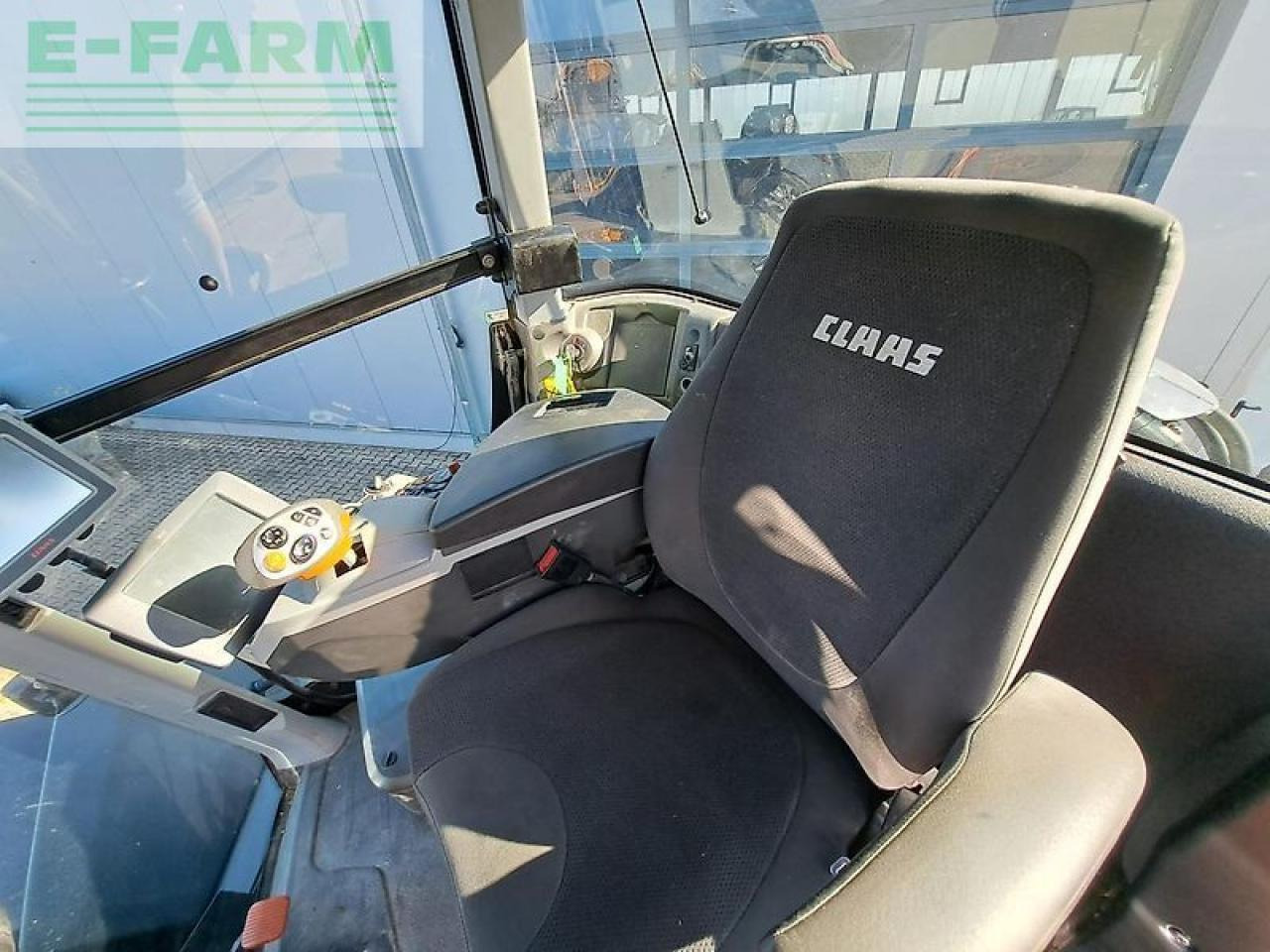 CLAAS xerion 4000 trac vc TRAC VC - Trator: foto 4 CLAAS xerion 4000 trac vc TRAC VC - Trator: foto 4
