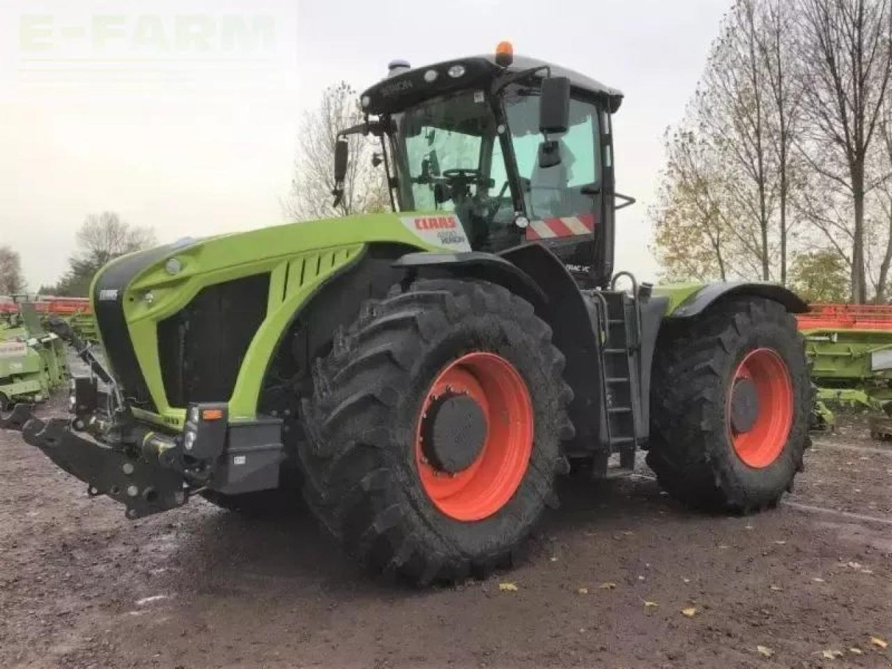CLAAS xerion 4200 trac vc TRAC VC - Trator: foto 2 CLAAS xerion 4200 trac vc TRAC VC - Trator: foto 2