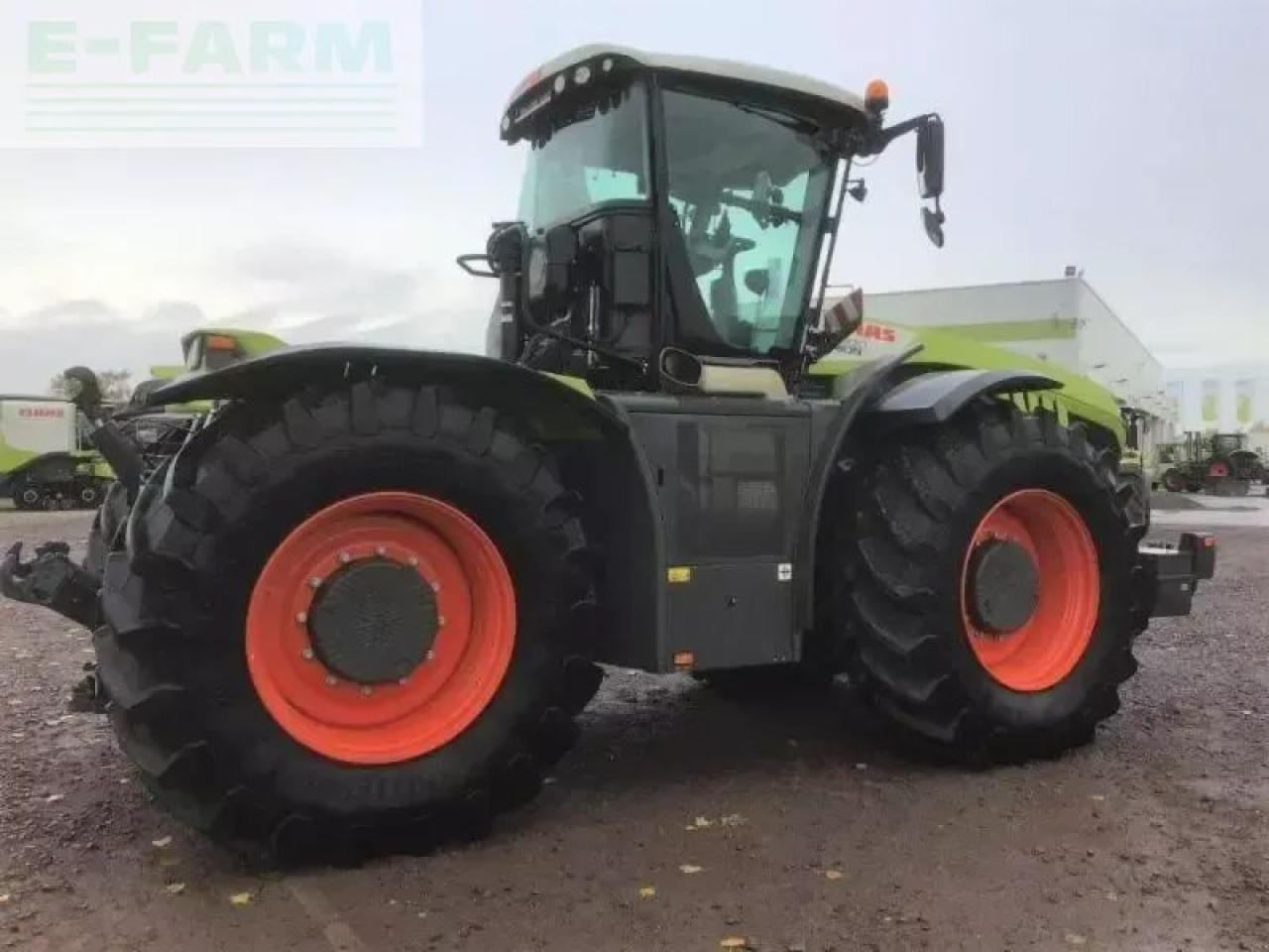 CLAAS xerion 4200 trac vc TRAC VC - Trator: foto 5 CLAAS xerion 4200 trac vc TRAC VC - Trator: foto 5