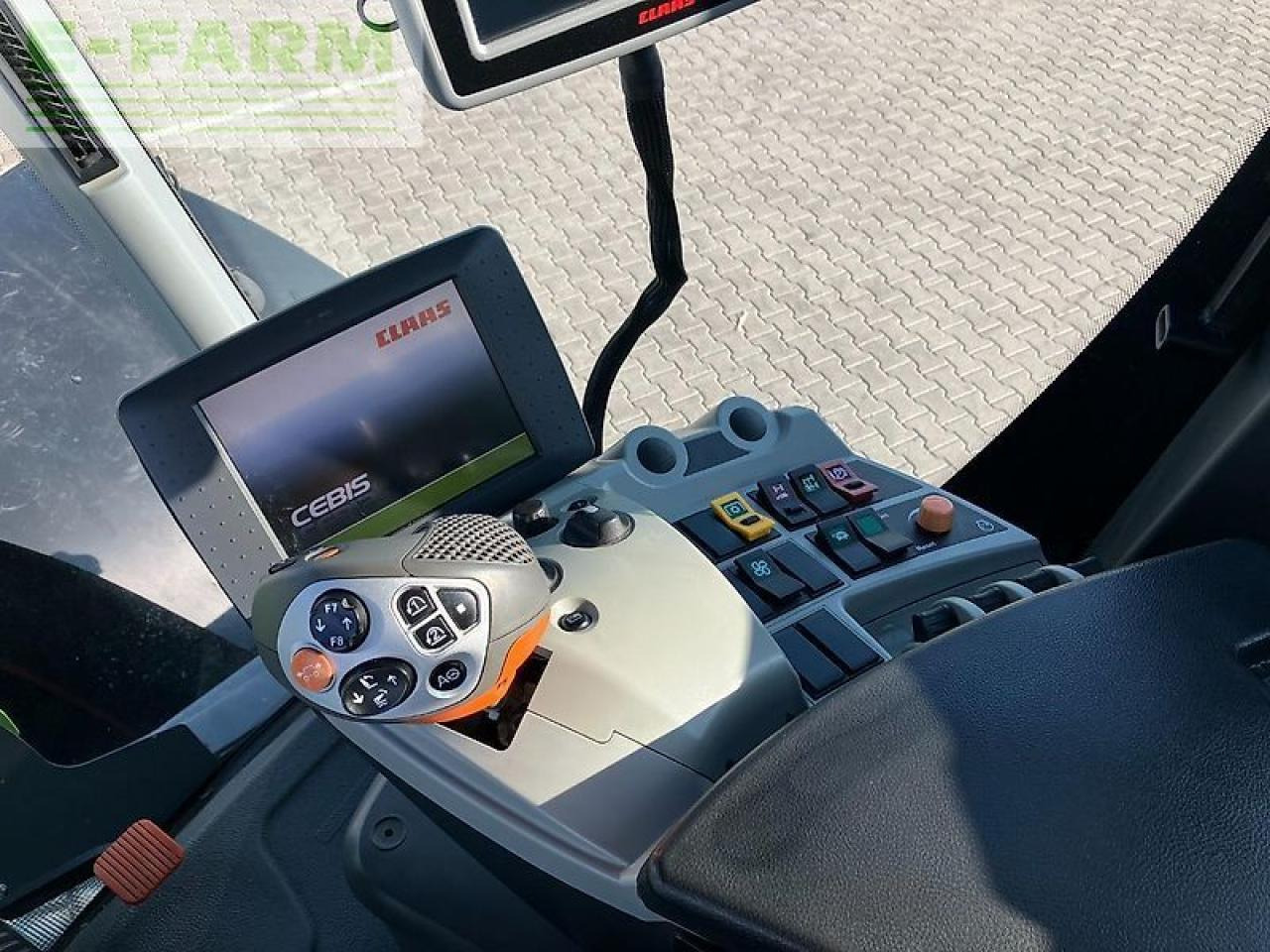 Trator CLAAS xerion 5000: foto 17