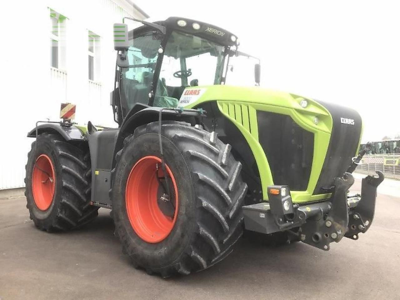 CLAAS xerion 5000 trac - Trator: foto 3 CLAAS xerion 5000 trac - Trator: foto 3