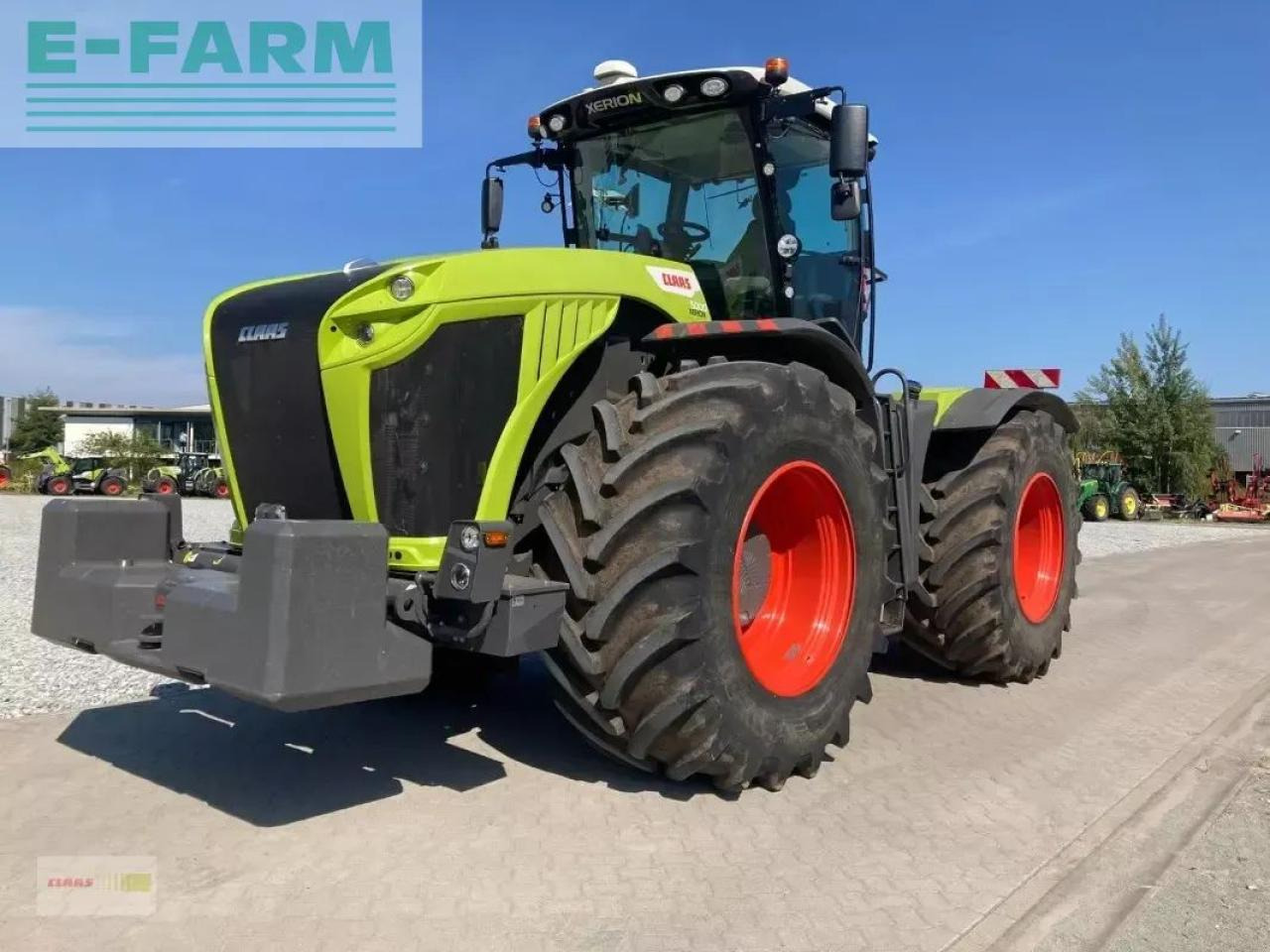 CLAAS xerion 5000 trac TRAC - Trator: foto 1 CLAAS xerion 5000 trac TRAC - Trator: foto 1