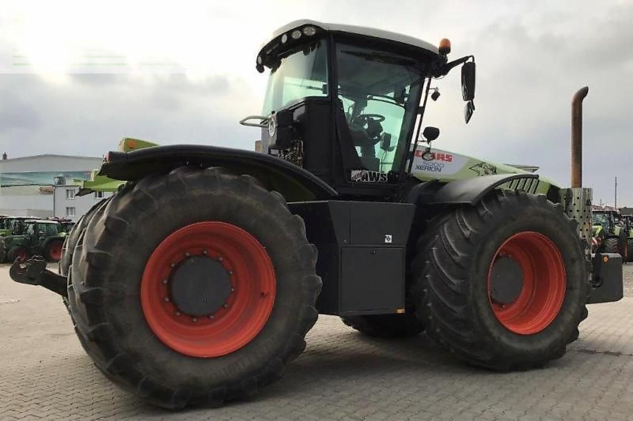 CLAAS xerion 5000 trac TRAC - Trator: foto 4 CLAAS xerion 5000 trac TRAC - Trator: foto 4