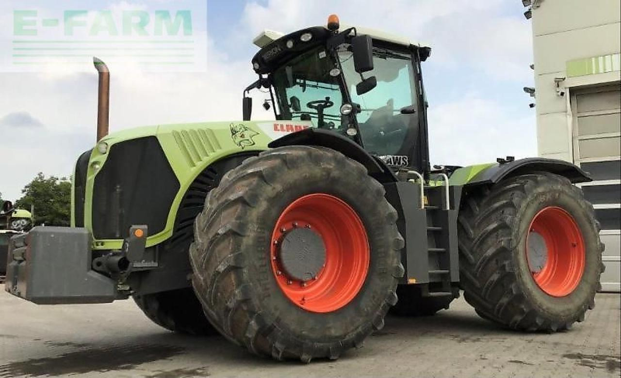 CLAAS xerion 5000 trac TRAC - Trator: foto 1 CLAAS xerion 5000 trac TRAC - Trator: foto 1