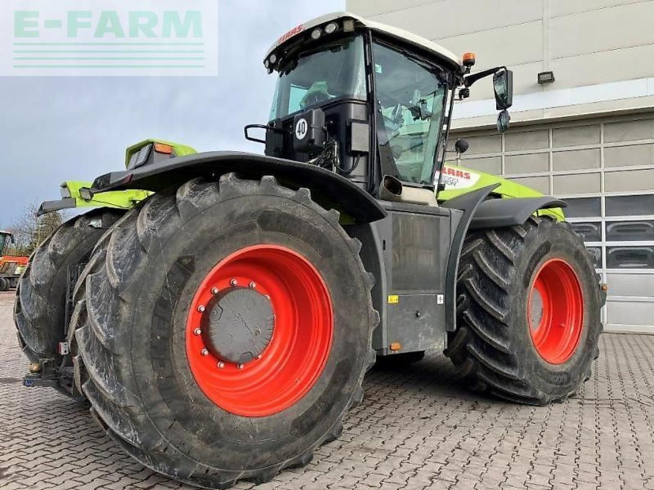 CLAAS xerion 5000 trac TRAC - Trator: foto 4 CLAAS xerion 5000 trac TRAC - Trator: foto 4