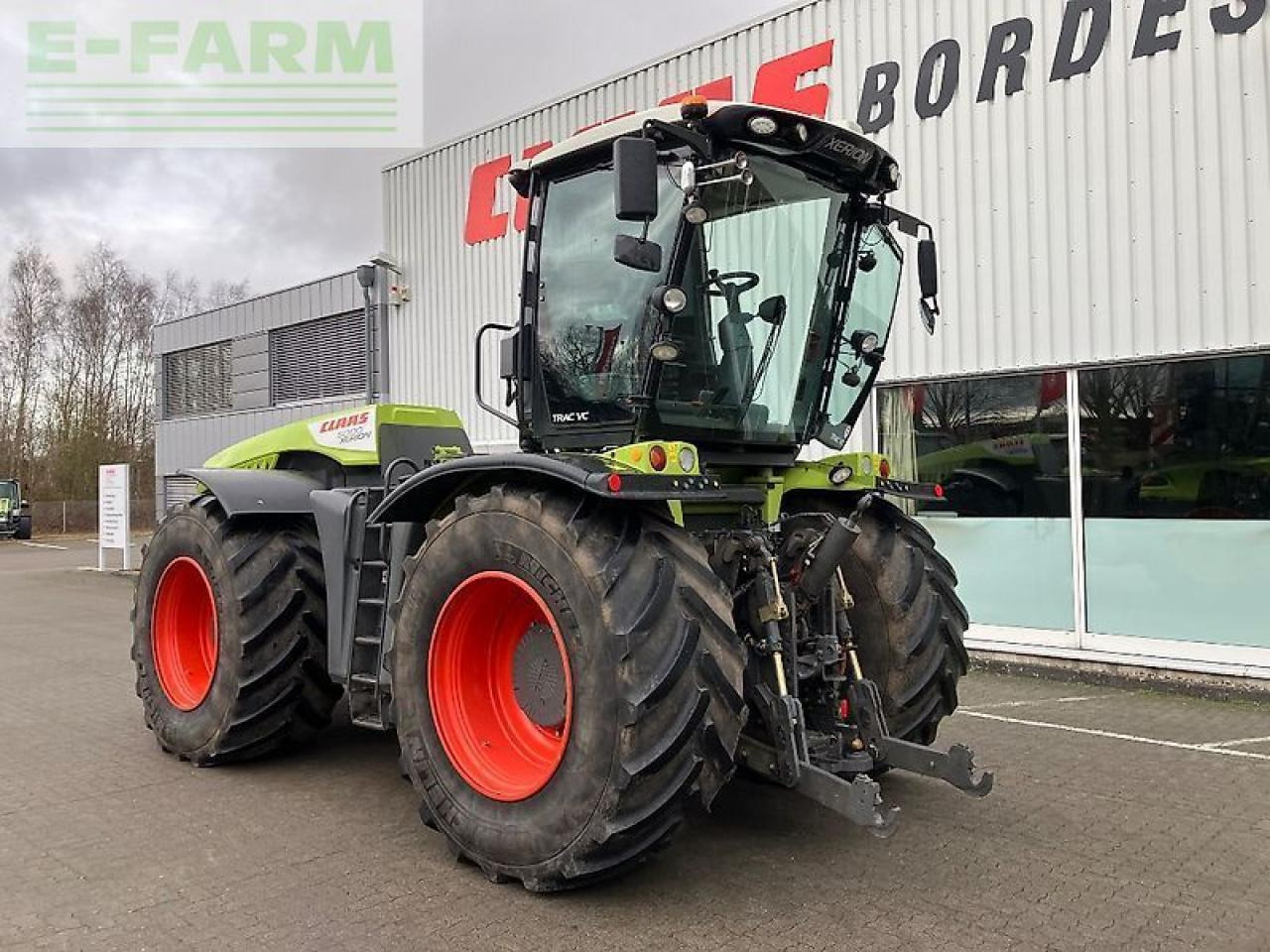 CLAAS xerion 5000 trac vc TRAC VC - Trator: foto 1 CLAAS xerion 5000 trac vc TRAC VC - Trator: foto 1