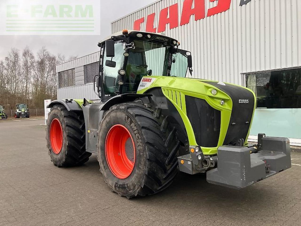 CLAAS xerion 5000 trac vc TRAC VC - Trator: foto 4 CLAAS xerion 5000 trac vc TRAC VC - Trator: foto 4