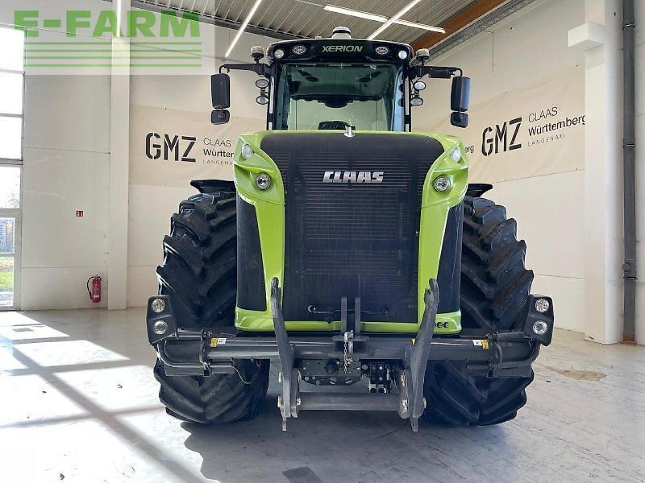 CLAAS xerion 5000 trac vc TRAC VC - Trator: foto 2 CLAAS xerion 5000 trac vc TRAC VC - Trator: foto 2