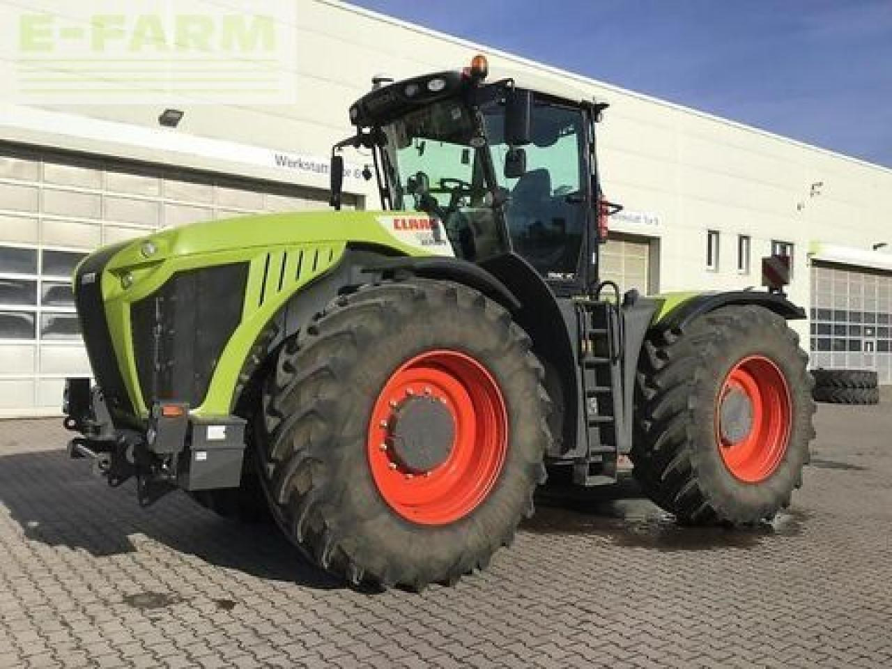 CLAAS xerion 5000 trac vc TRAC VC - Trator: foto 1 CLAAS xerion 5000 trac vc TRAC VC - Trator: foto 1