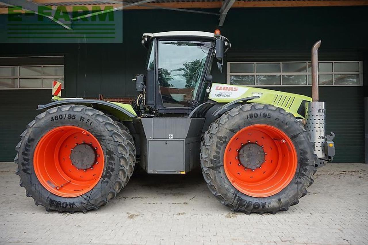 CLAAS xerion 5000 trac vc TRAC VC - Trator: foto 4 CLAAS xerion 5000 trac vc TRAC VC - Trator: foto 4