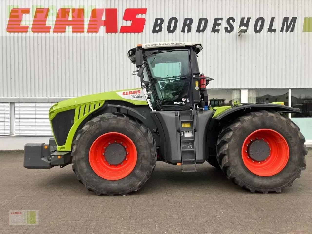 CLAAS xerion 5000 trac vc TRAC VC - Trator: foto 2 CLAAS xerion 5000 trac vc TRAC VC - Trator: foto 2