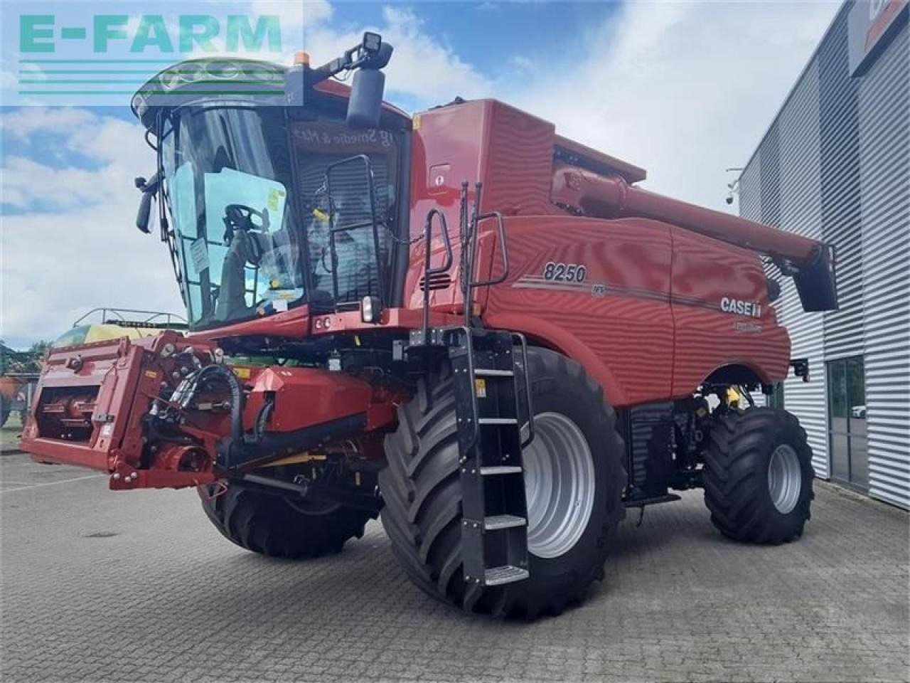 Case-IH 8250 kampagnepris axial-flow 8250 med 35 fod varioskærebord - Ceifeira debulhadora: foto 4 Case-IH 8250 kampagnepris axial-flow 8250 med 35 fod varioskærebord - Ceifeira debulhadora: foto 4
