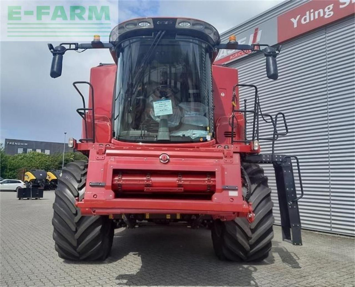 Case-IH 8250 kampagnepris axial-flow 8250 med 35 fod varioskærebord - Ceifeira debulhadora: foto 5 Case-IH 8250 kampagnepris axial-flow 8250 med 35 fod varioskærebord - Ceifeira debulhadora: foto 5
