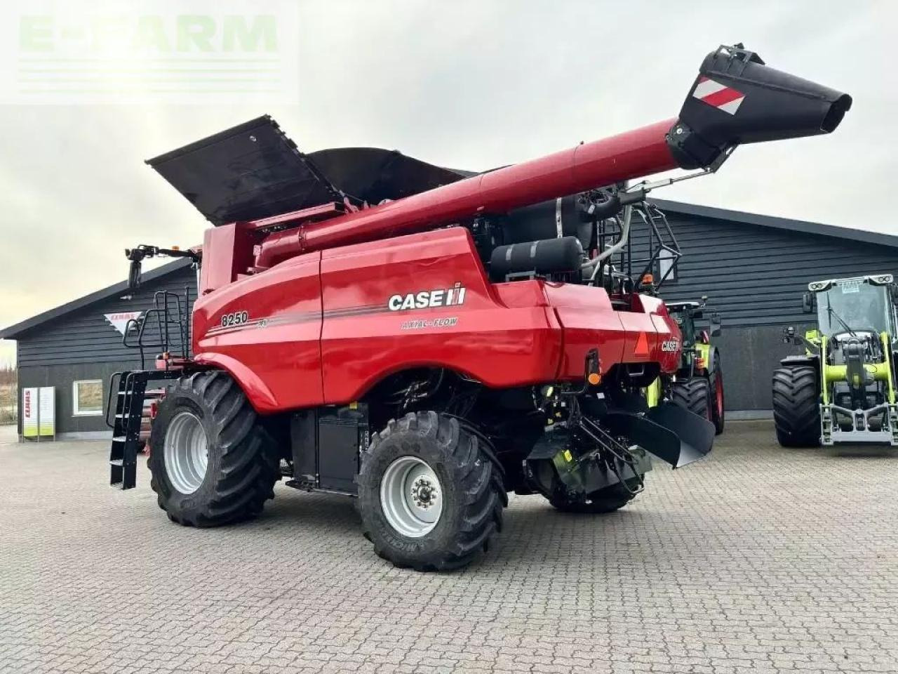 Case-IH axial flow 8250 - Ceifeira debulhadora: foto 4 Case-IH axial flow 8250 - Ceifeira debulhadora: foto 4