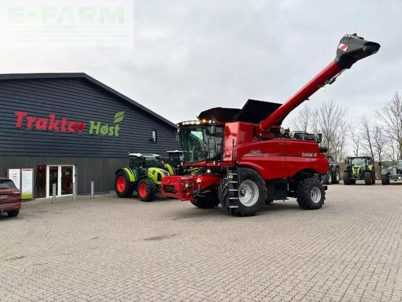 Case-IH axial flow 8250 - Ceifeira debulhadora: foto 1 Case-IH axial flow 8250 - Ceifeira debulhadora: foto 1